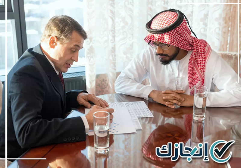متابعة إجراءات تجديد تصريح العمل قبل انتهاء الصلاحية